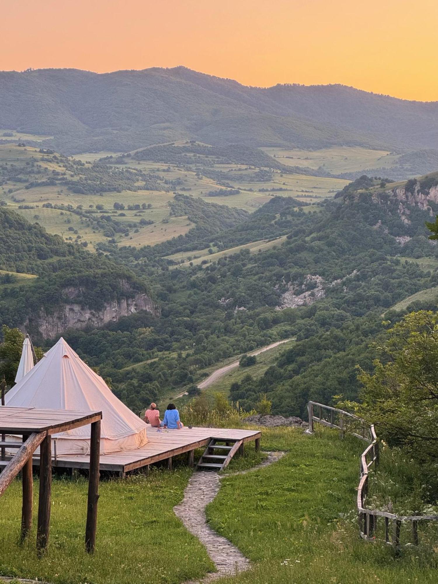Alereks Mountain Camping *